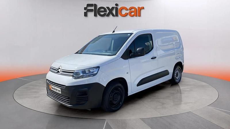 Usado Citroën Berlingo 99 CV (72 kW) 2021 Blanco Monovolumen