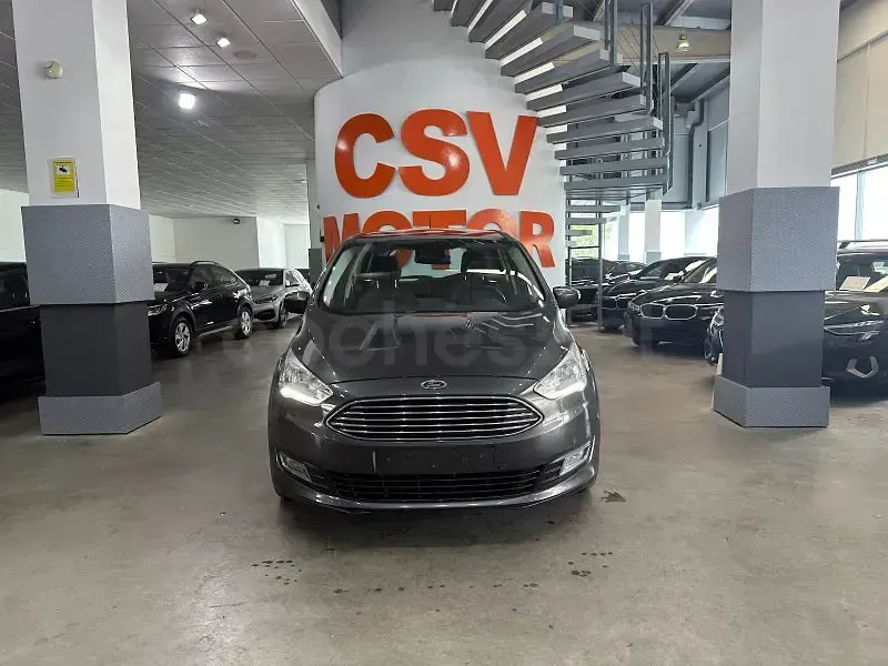 Usado Ford C-MAX Titanium 120 CV (88 kW) 2019 Gris / plata Monovolumen