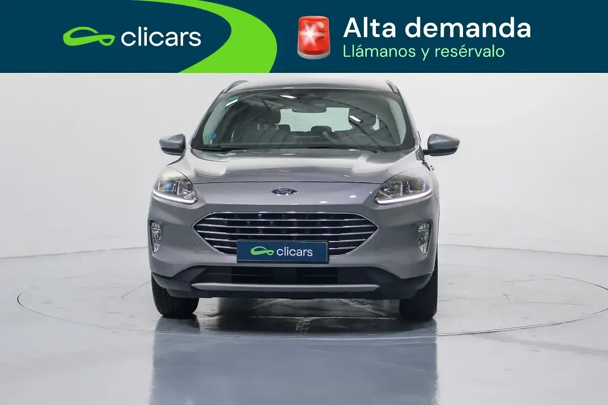 Usado Ford Kuga Titanium 191 CV (140 kW) 2022 Gris SUV