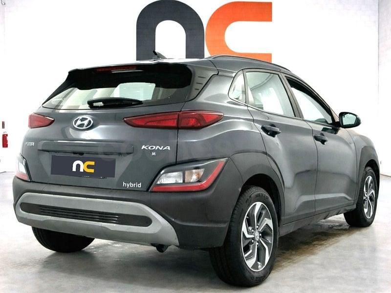 Usado Hyundai Kona 141 CV (103 kW) 2021 Gris / plata SUV