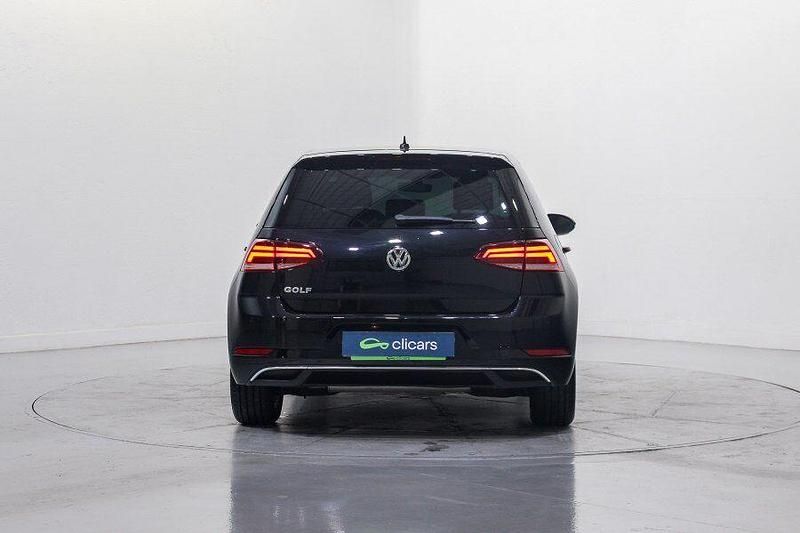 Usado VW Golf VII Advance 150 CV (110 kW) 2019 Negro Berlina