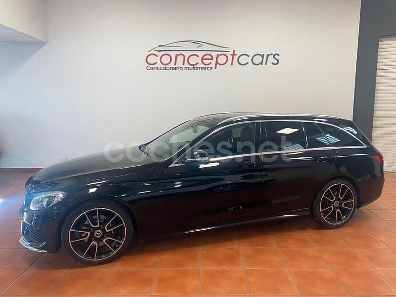 Usado Mercedes C220 AMG line 170 CV (125 kW) 2015 Negro Familiar