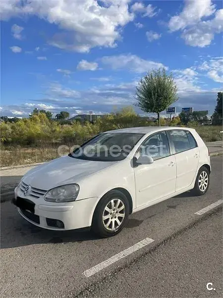Usado VW Golf V 122 CV (89 kW) 2007 Blanco Berlina