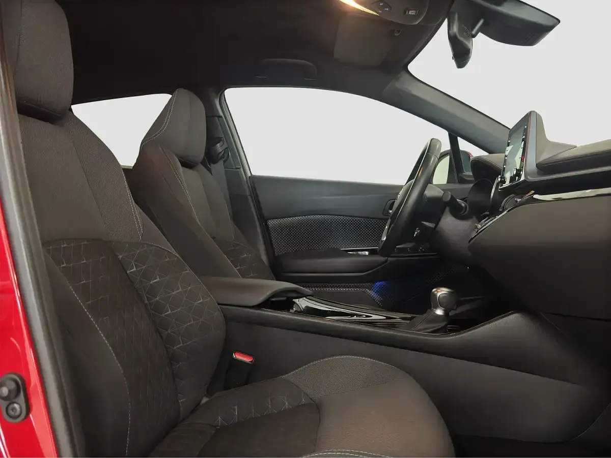 Usado Toyota C-HR Advance 122 CV (89 kW) 2022 Rojo SUV