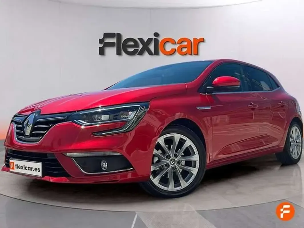 Usado Renault Mégane Zen 116 CV (85 kW) 2019 Rojo Utilitario