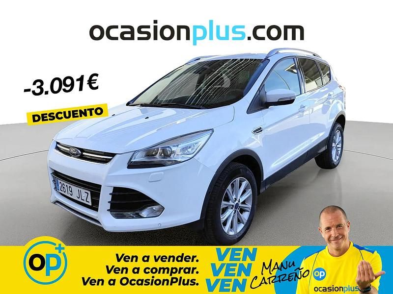 Usado Ford Kuga Titanium 182 HP (133 kW) 2016 Branco SUV
