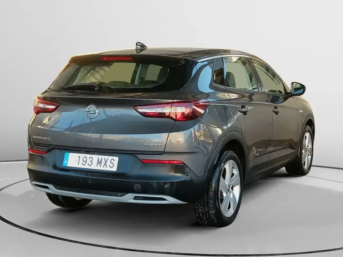 Usado Opel Grandland X Ultimate 224 CV (164 kW) 2025 Gris SUV