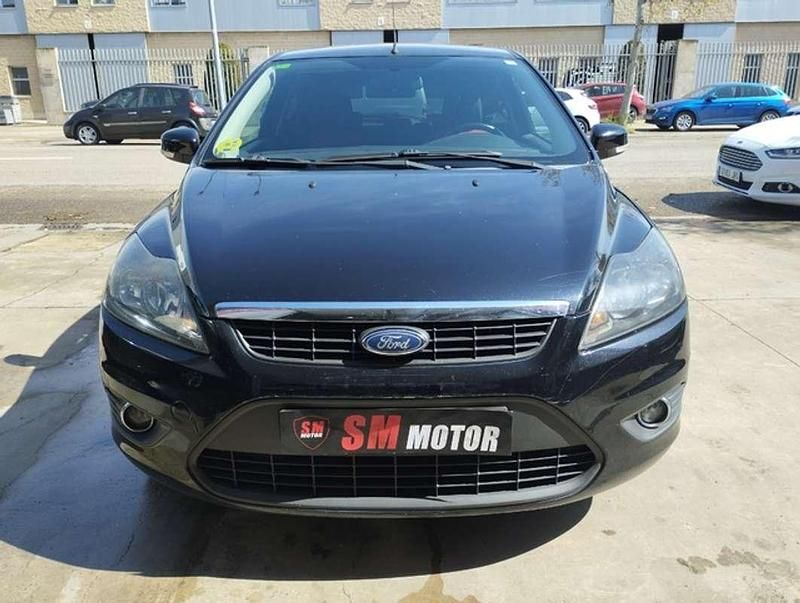 Usado Ford Focus Trend 116 CV (85 kW) 2008 Negro Utilitario