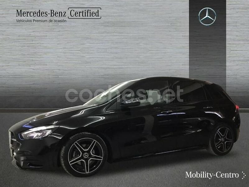 Negro noche Usado 2023 Mercedes B200 AMG line Monovolumen | 29.900 € (Precio justo) - Imagen 1/4