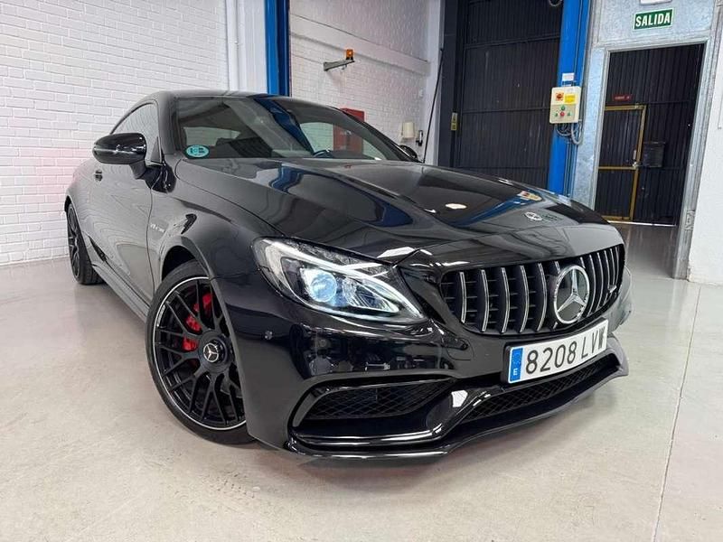 Käytetty Mercedes C63 AMG AMG 510 HP (375 kW) 2018 Musta Coupe - kaksiovinen