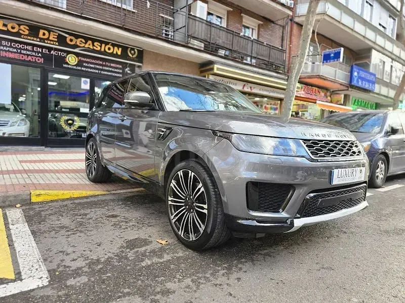 Usado Land Rover Range Rover Sport HSE Dynamic 249 CV (183 kW) 2019 Gris / plata SUV