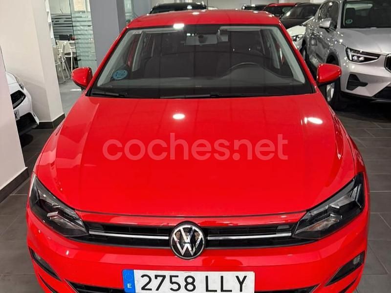 Usado VW Polo Advance 95 CV (69 kW) 2021 Rojo Berlina