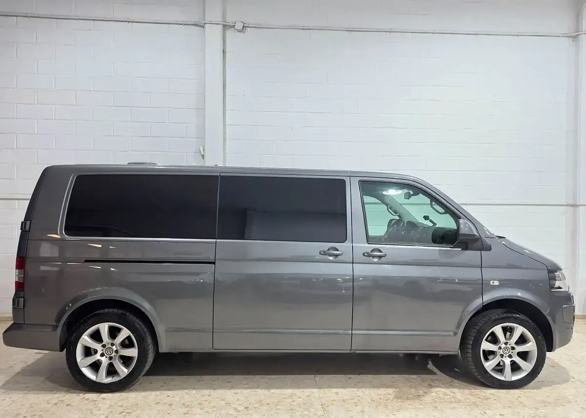 Usado VW T5 Pro 180 CV (132 kW) 2015 Gris Van