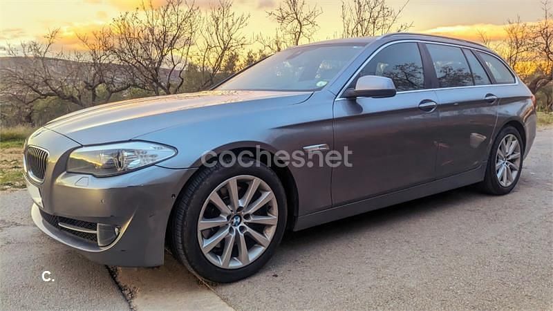 Usado BMW 525 Comfort Edition 218 CV (160 kW) 2013 Gris / plata Familiar