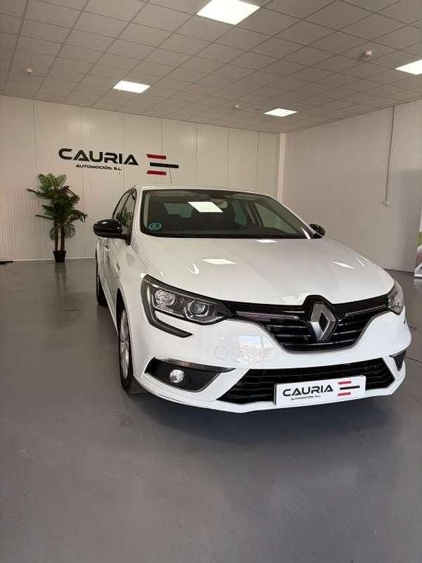 Usado Renault Mégane IV Bose Edition 116 CV (85 kW) 2019 Blanco Utilitario