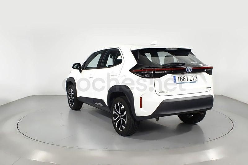 Usado Toyota Yaris Cross Active 116 CV (85 kW) 2022 Blanco SUV