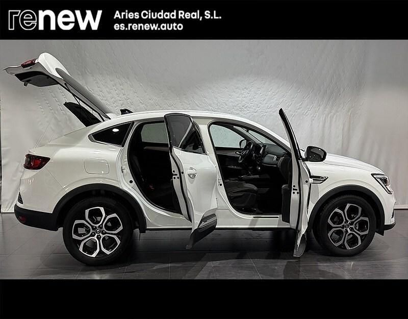 Usado Renault Arkana Zen 140 CV (102 kW) 2022 Blanco SUV