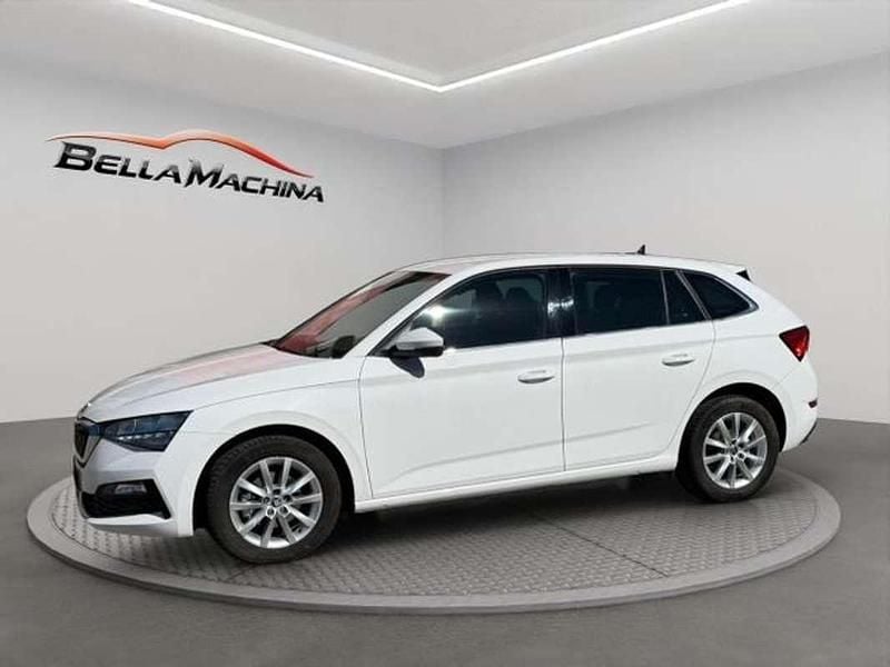 Usado Skoda Scala Ambition 116 HP (85 kW) 2020 Branco Citadino