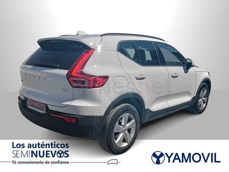Usado Volvo XC40 Momentum 129 CV (94 kW) 2020 Blanco SUV