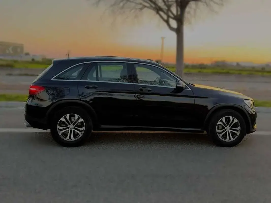Usado Mercedes GLC250 204 CV (150 kW) 2015 Negro SUV