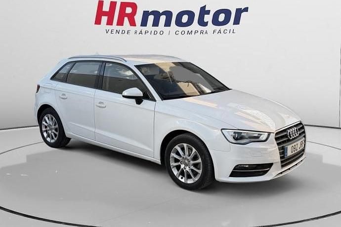 Usado Audi A3 Attraction 110 CV (80 kW) 2016