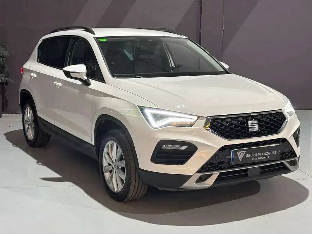 Usado Seat Ateca Style 150 CV (110 kW) 2022 Blanco SUV