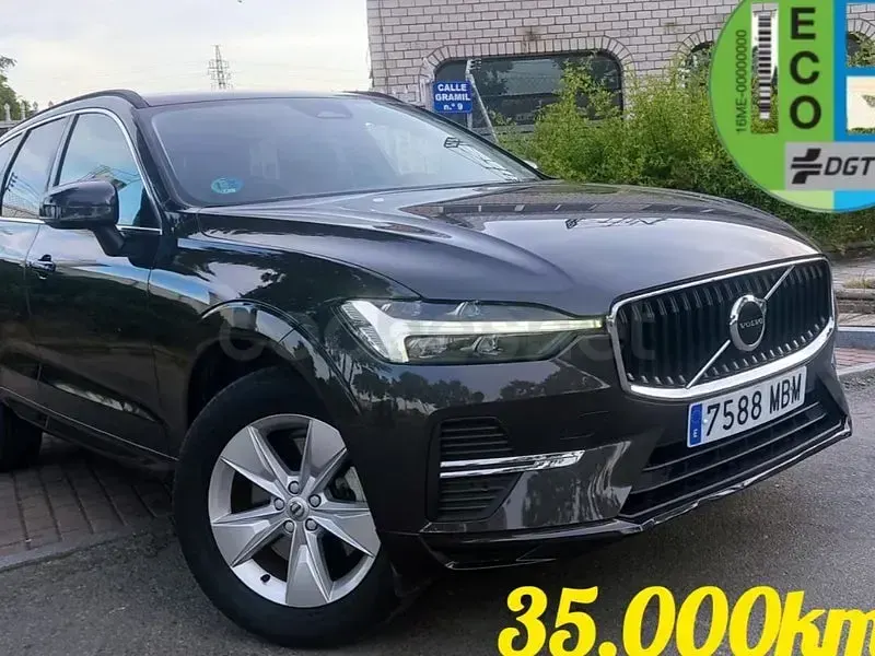 Usado Volvo XC60 Core 197 CV (144 kW) 2022 Verde SUV