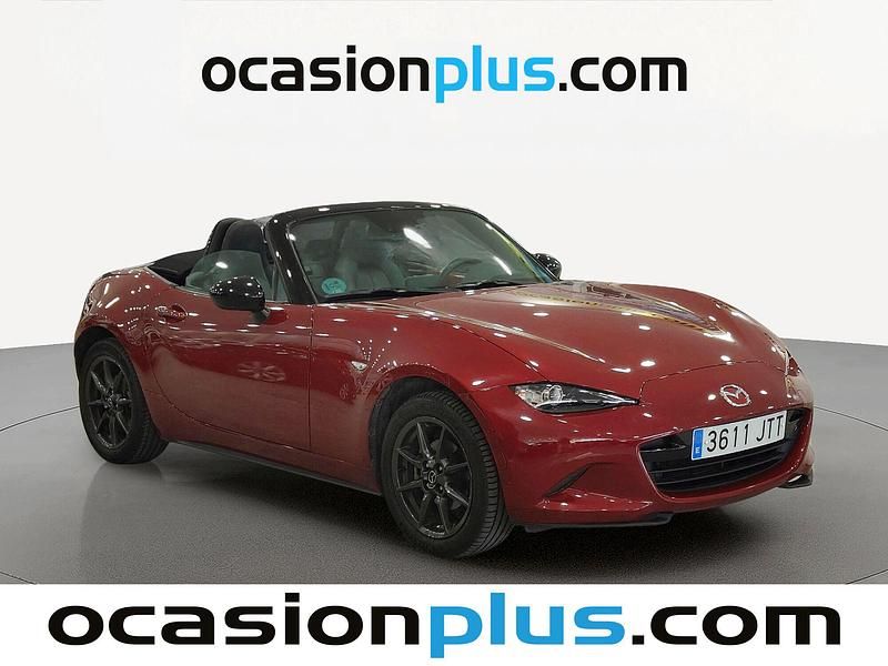 Usado Mazda MX5 Luxury 131 CV (96 kW) 2016 Rojo Descapotable