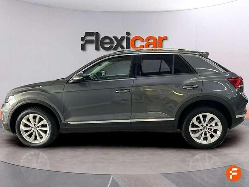Usado VW T-Roc 110 CV (80 kW) 2023 Gris SUV