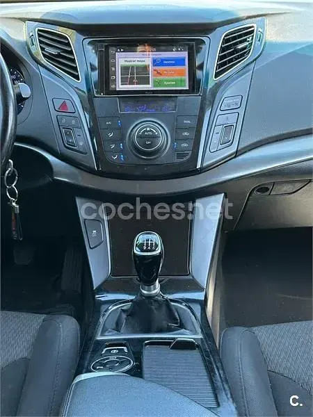 Usado Hyundai i40 115 CV (84 kW) 2013 Azul Berlina
