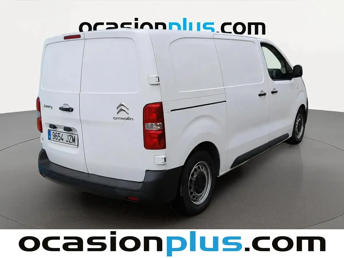 Usado Citroën Jumpy Comfort 116 CV (85 kW) 2017 Blanco Monovolumen