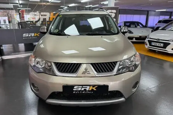 Usado Mitsubishi Outlander Intense+ 140 CV (102 kW) 2008 SUV