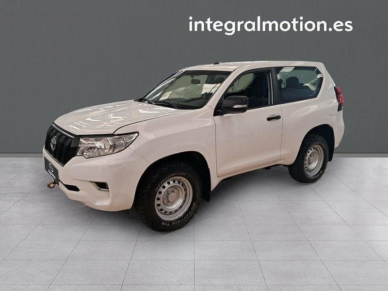 Blanco Usado 2018 Toyota Land Cruiser SUV | 26.490 € - Imagen 1/4