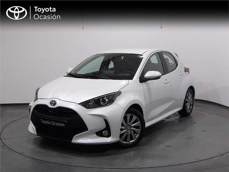 Usado 2024 Toyota Yaris Hybrid Active Utilitario | 20.100 € (Precio justo) - Imagen 1/4