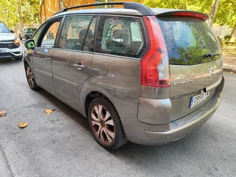 Usado Citroën Grand C4 Picasso 110 CV (80 kW) 2007 Beige Monovolumen