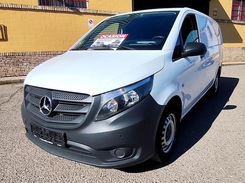 Usado Mercedes Vito 136 CV (100 kW) 2019 Blanco Van