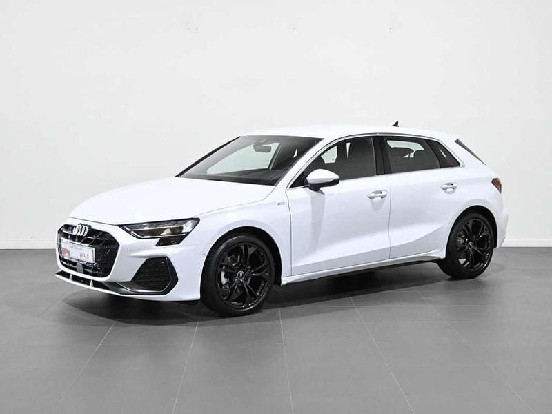 Usado Audi A3 Sportback Comfort 150 CV (110 kW) 2025 Blanco Utilitario