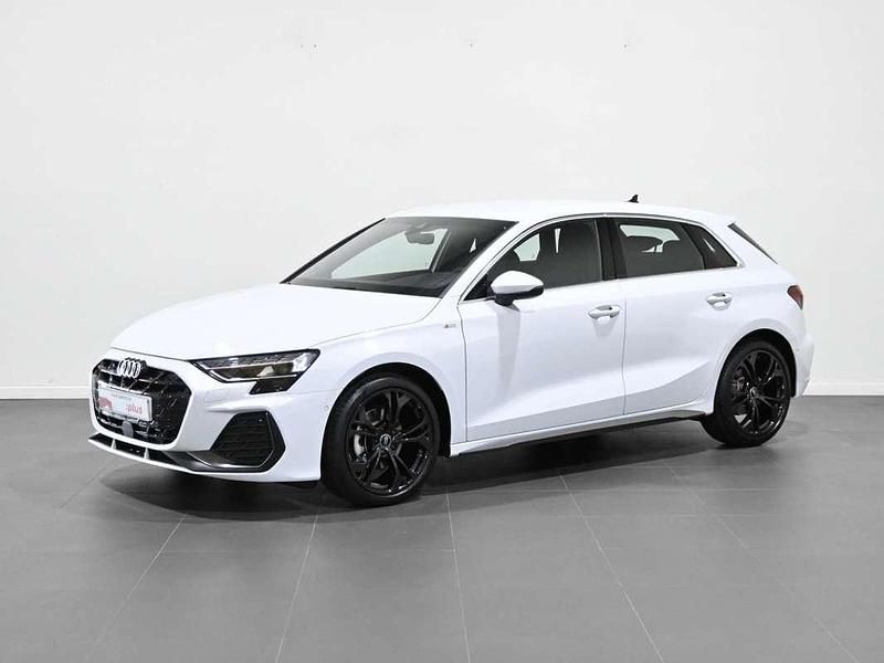 Blanco Usado 2025 Audi A3 Sportback Comfort Utilitario | 37.900 € - Imagen 1/4