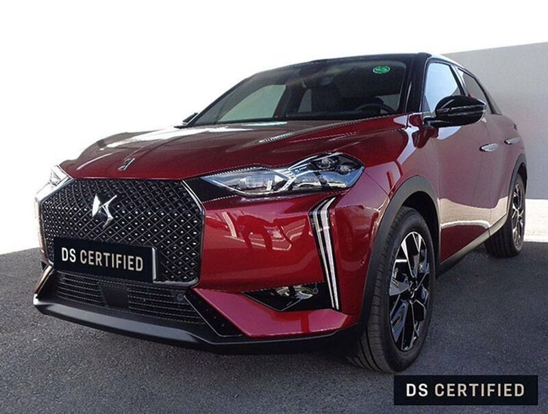 Rojo Usado 2023 DS Automobiles DS3 Crossback E-Tense Opera SUV | 36.490 € - Imagen 1/4