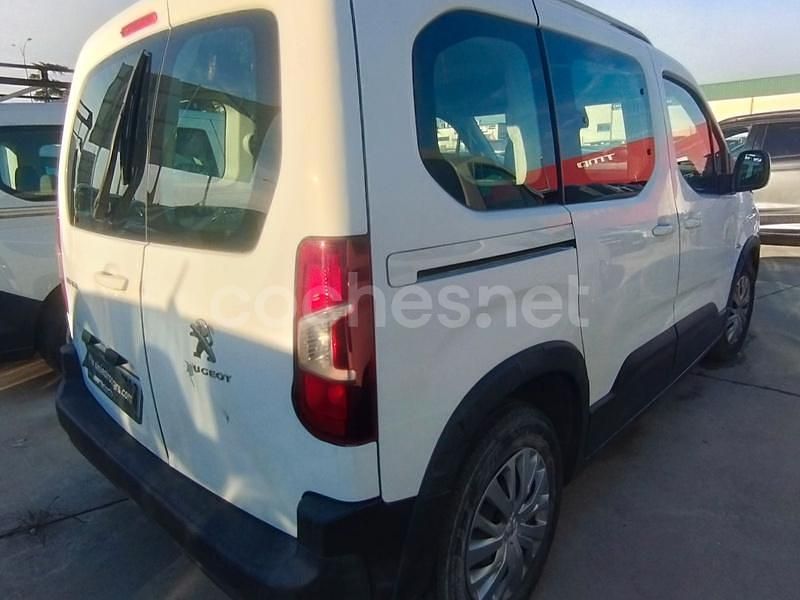 Usado Peugeot Rifter Access 75 CV (55 kW) 2019 Blanco Monovolumen