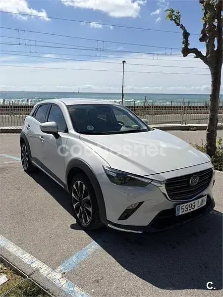 Usado Mazda CX-3 121 CV (88 kW) 2021 Gris / plata SUV