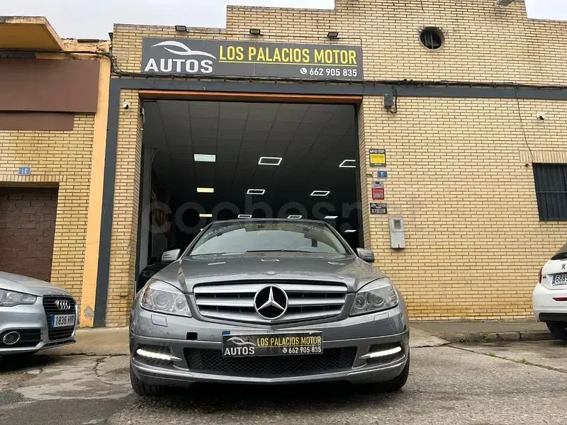 Używany Mercedes C200 Executive 136 KM (100 kW) 2011 Szary Sedan/Limuzyna