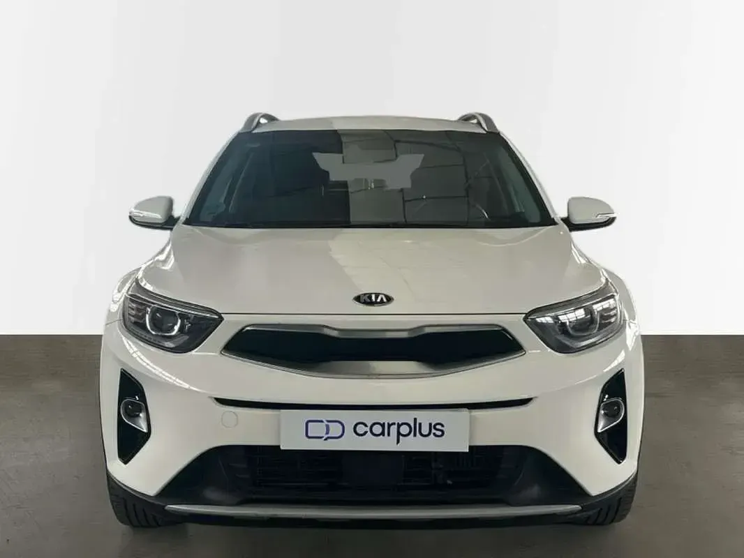Usado Kia Stonic 120 CV (88 kW) 2020 Blanco SUV