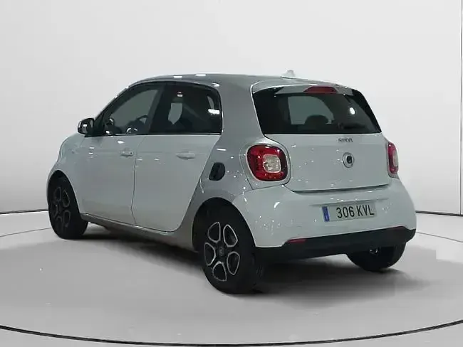 Begagnad Smart ForFour Electric Drive 60 kW (82 HK) 2019 Grå