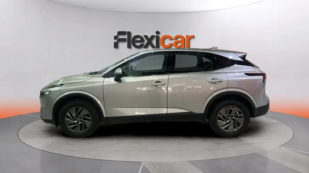 Usado Nissan Qashqai Acenta 158 CV (116 kW) 2023 Gris SUV
