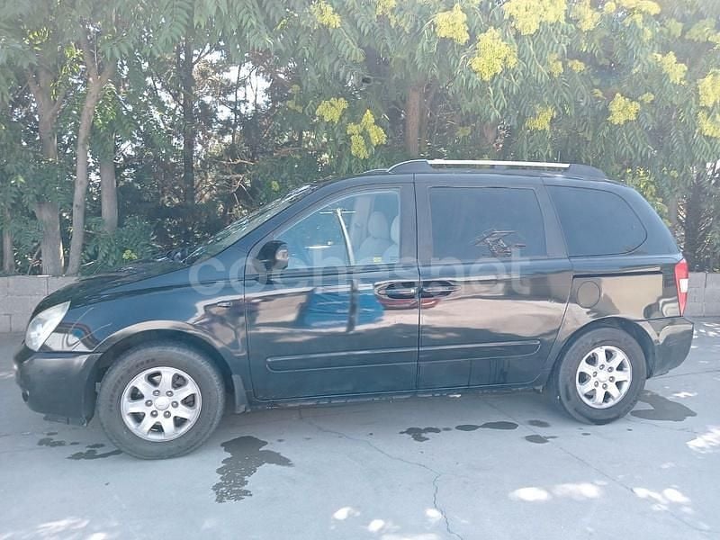 Negro Usado 2007 Kia Carnival Monovolumen | 4500 € (Precio justo) - Imagen 1/4