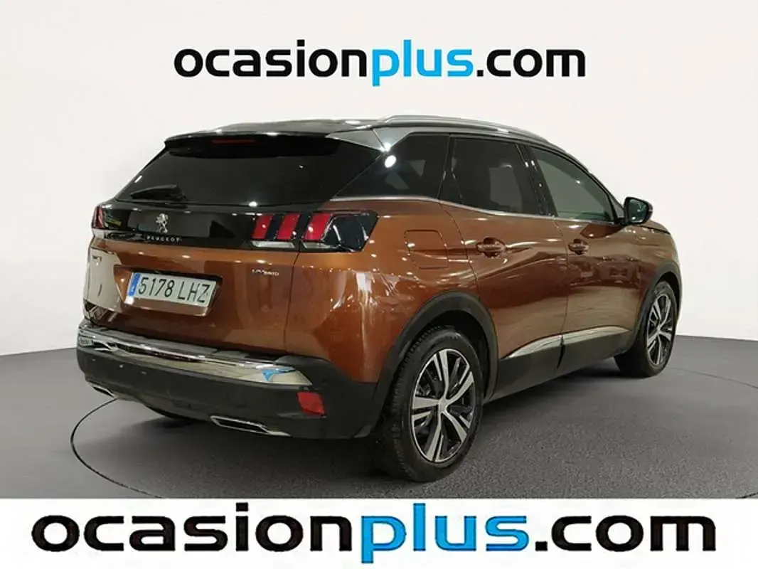 Usado Peugeot 3008 GT-line 224 CV (164 kW) 2020 Marrón SUV