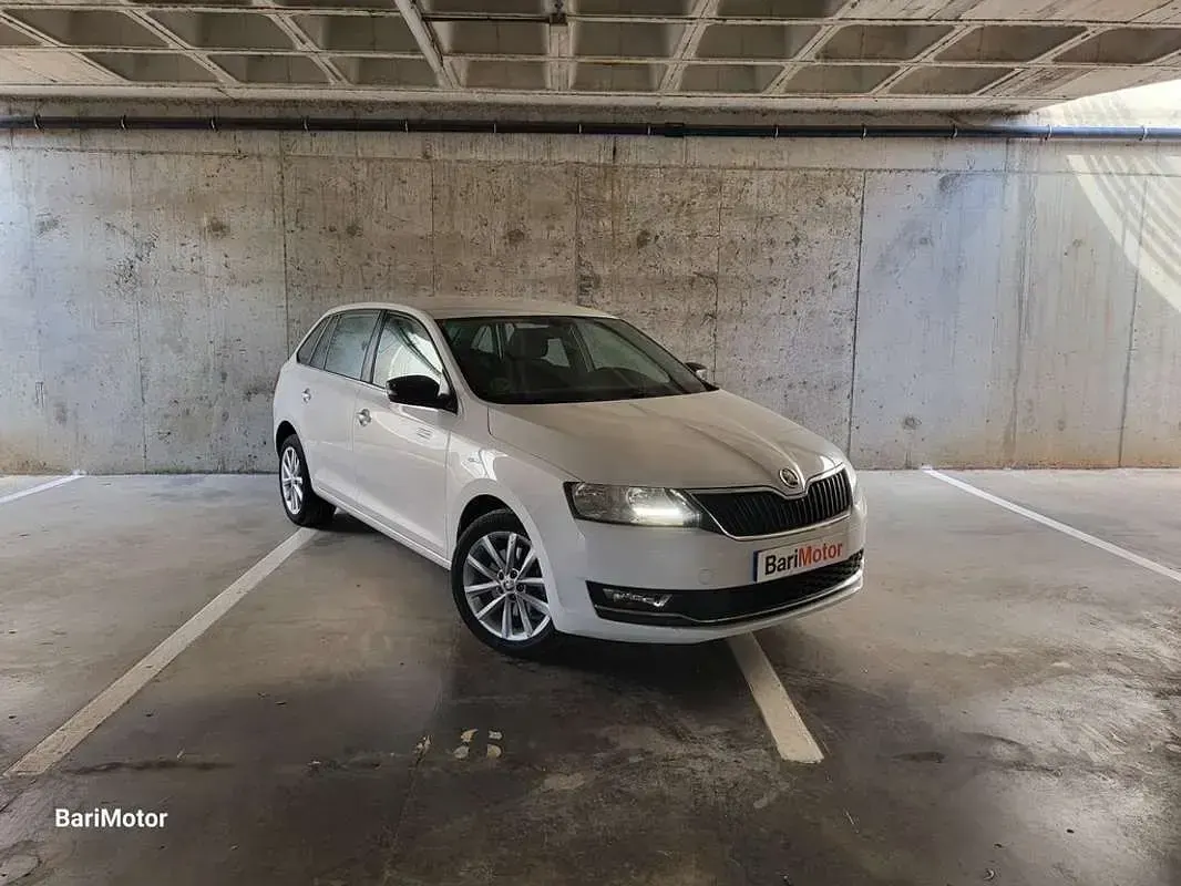 Usado Skoda Rapid 110 CV (80 kW) 2019 Blanco Utilitario