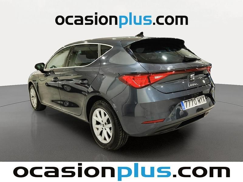 Usado Seat Leon Style 116 CV (85 kW) 2025 Gris Berlina