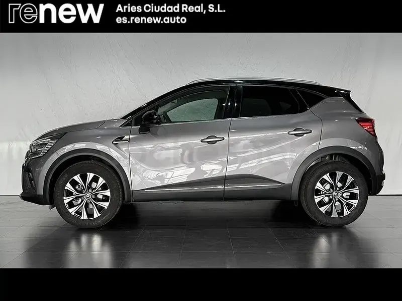 Usado Renault Captur Techno 90 CV (66 kW) 2024 Gris / plata SUV